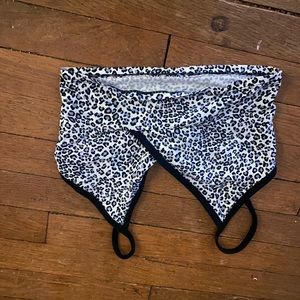 Brandy Melville cropped cheetah tank top